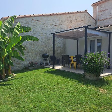 Le Domaine Vesque Villa Saint-Pierre-de-Clairac Ngoại thất bức ảnh