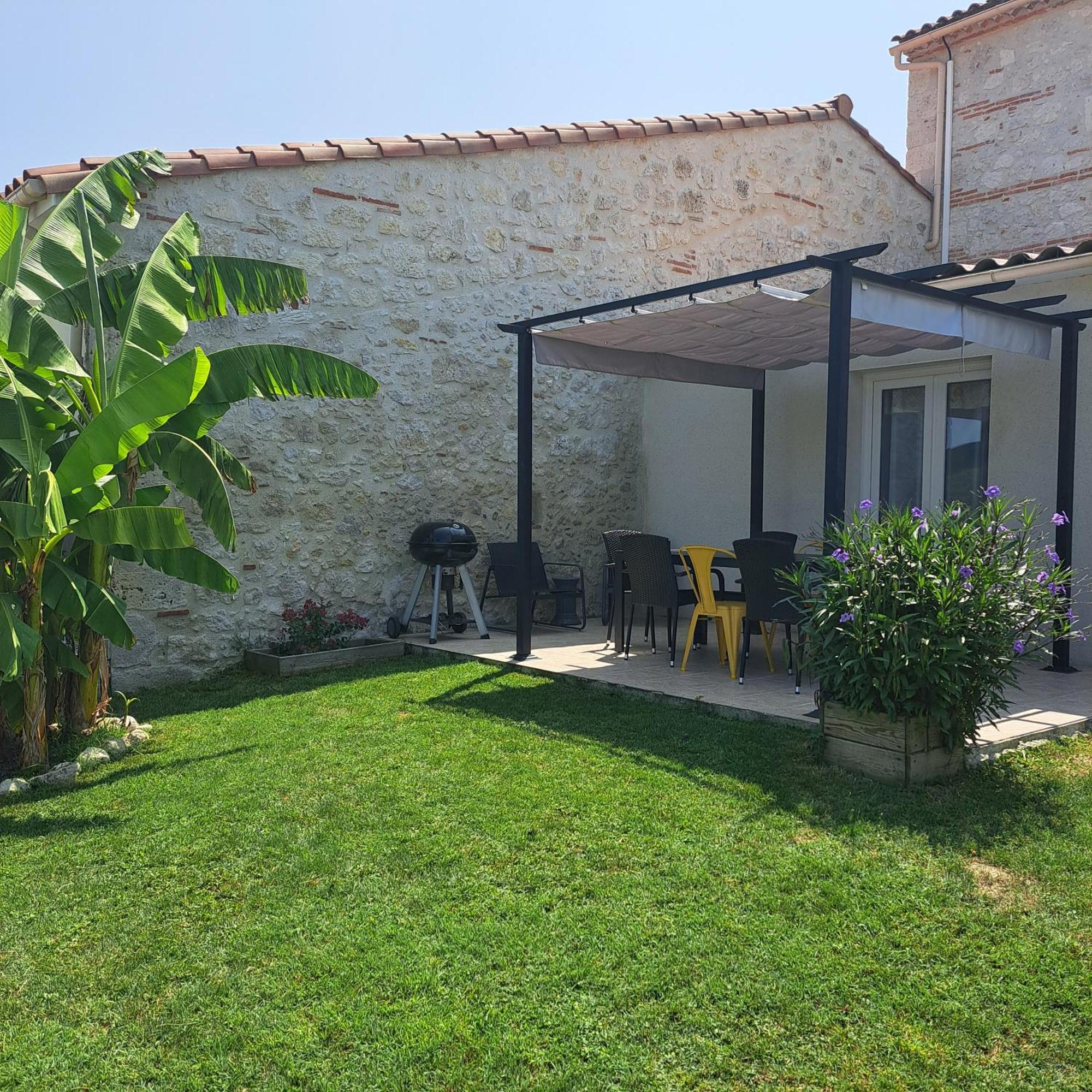 Le Domaine Vesque Villa Saint-Pierre-de-Clairac Ngoại thất bức ảnh