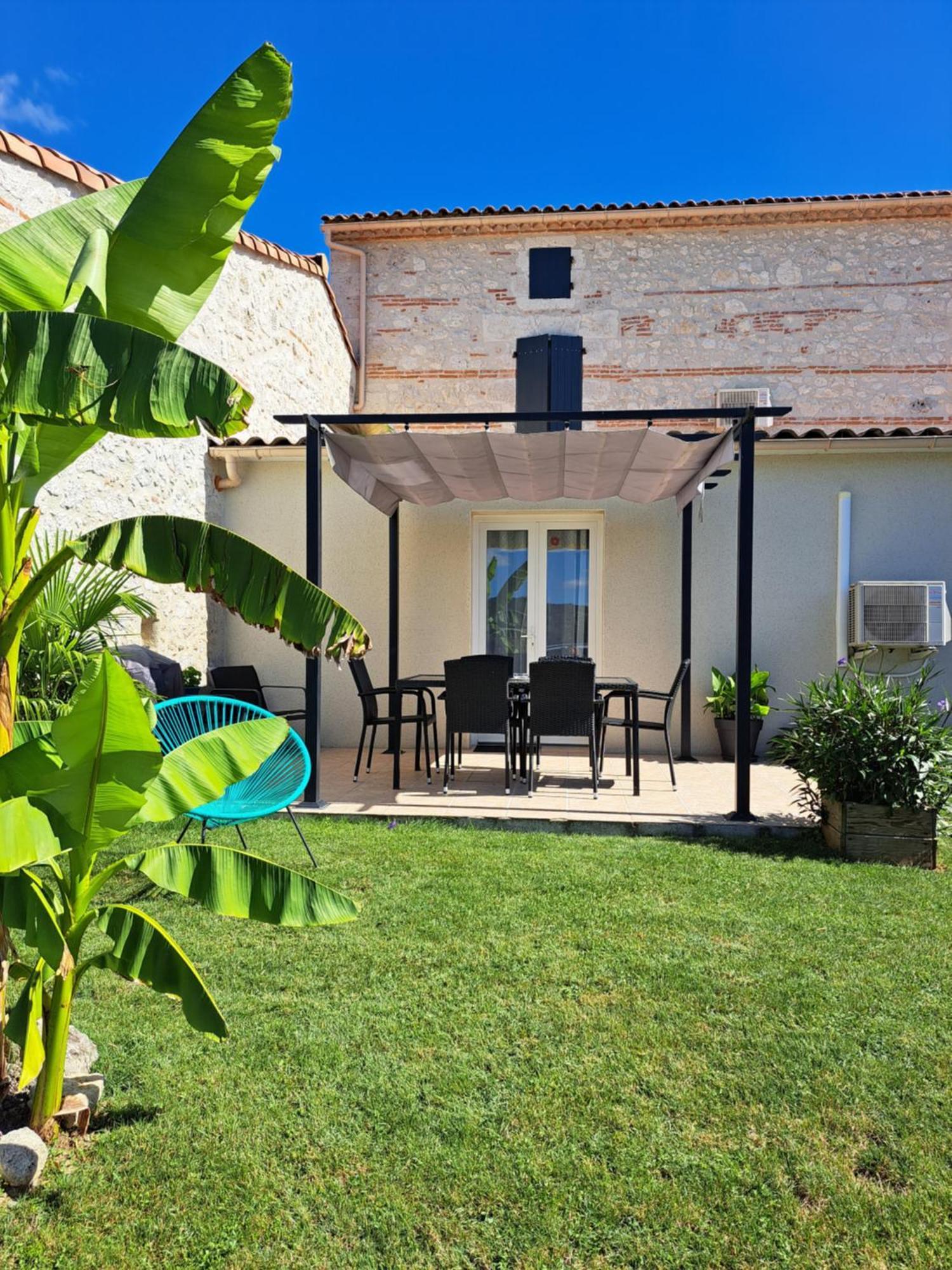 Le Domaine Vesque Villa Saint-Pierre-de-Clairac Ngoại thất bức ảnh